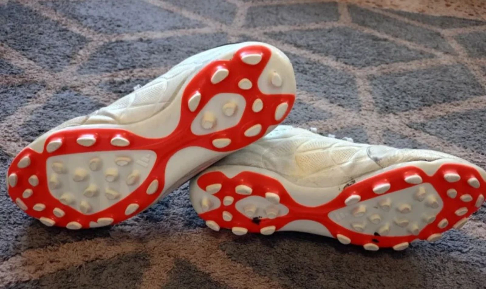 Adidas voetbalschoenen met noppen, maat 42 – photo 5